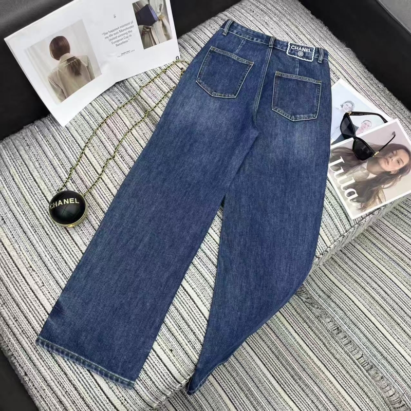 Ch**el jeans